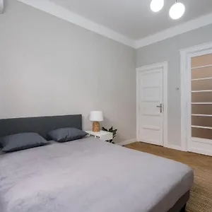  Apartment Exquisite Art Deco 2br Prime Location Romania